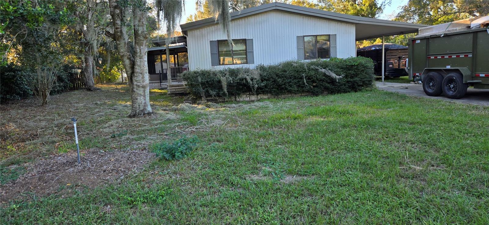 Property Photo:  13227 Parkwood Street  FL 34669 