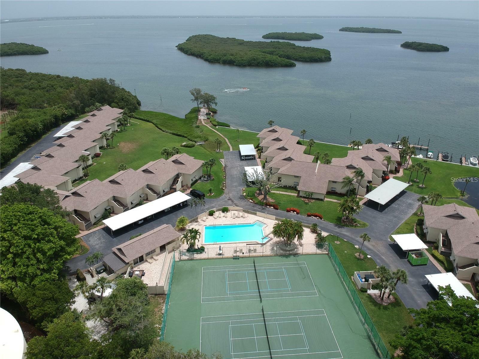 Property Photo:  4234 Gulf Of Mexico Drive Y2  FL 34228 