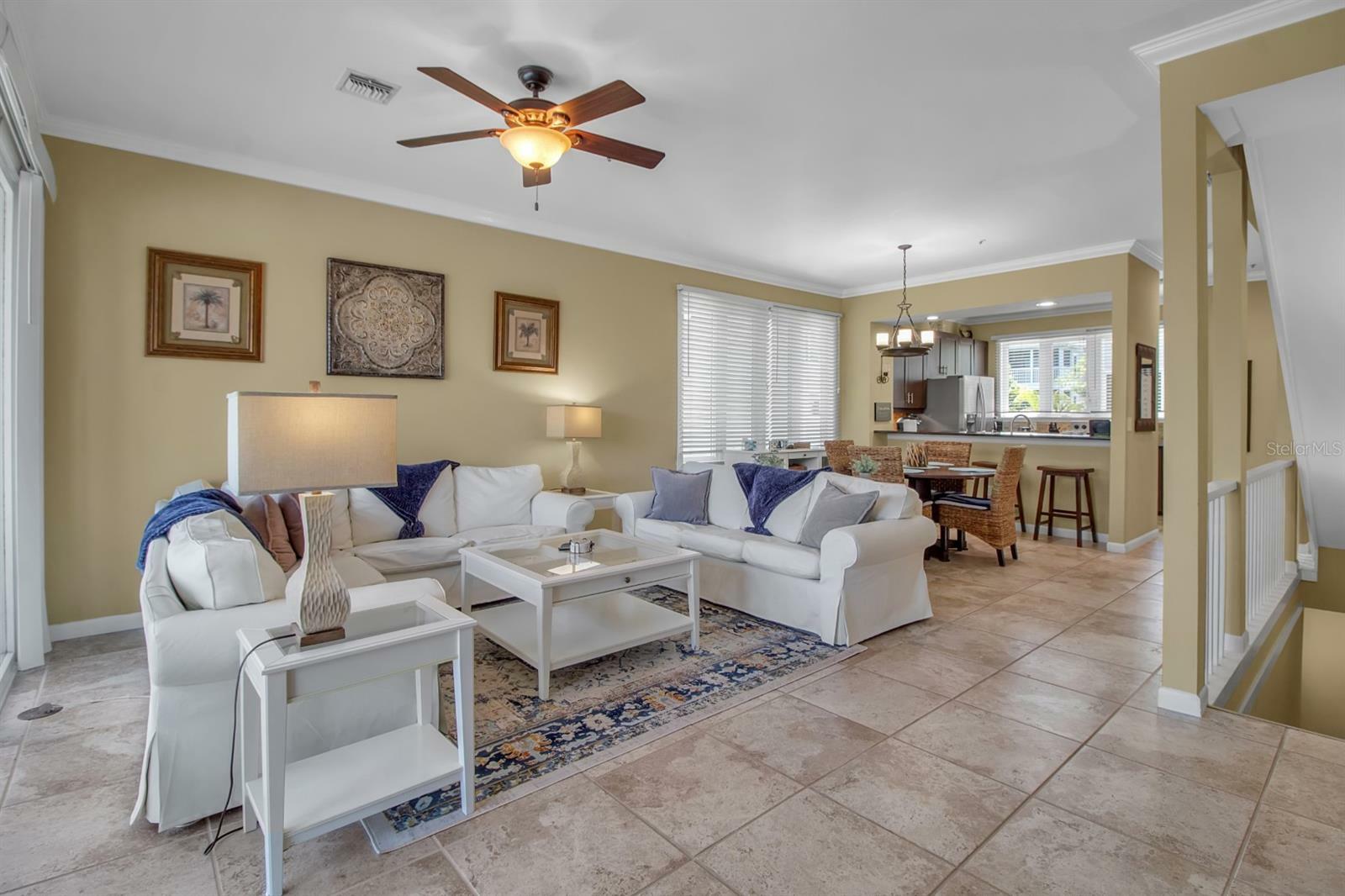 Property Photo: 528 Forest Way FL 34228
