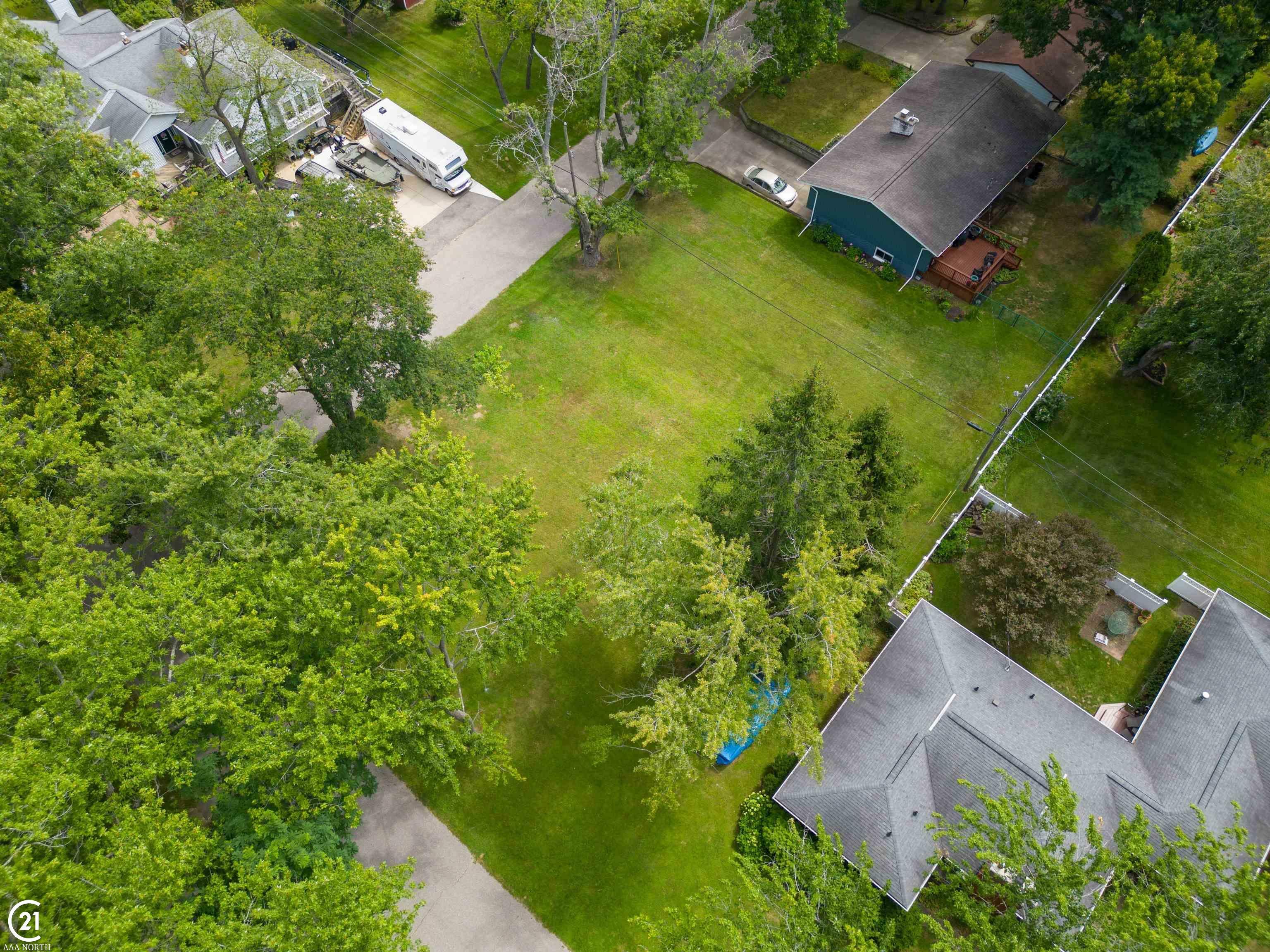 Property Photo:  7381 Crestmore Street  MI 48323 