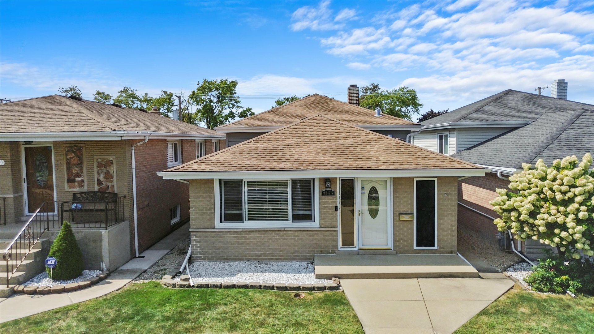 Property Photo:  7538 S Lorel Avenue  IL 60459 