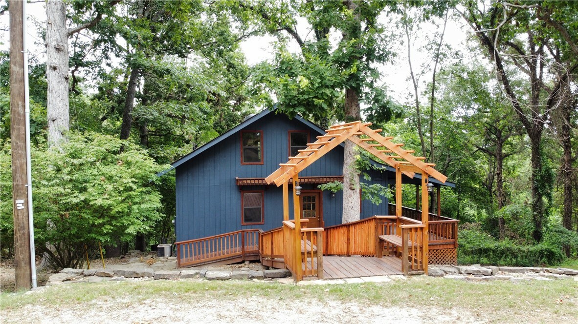 Property Photo:  8665 White Oak Drive  AR 72756 