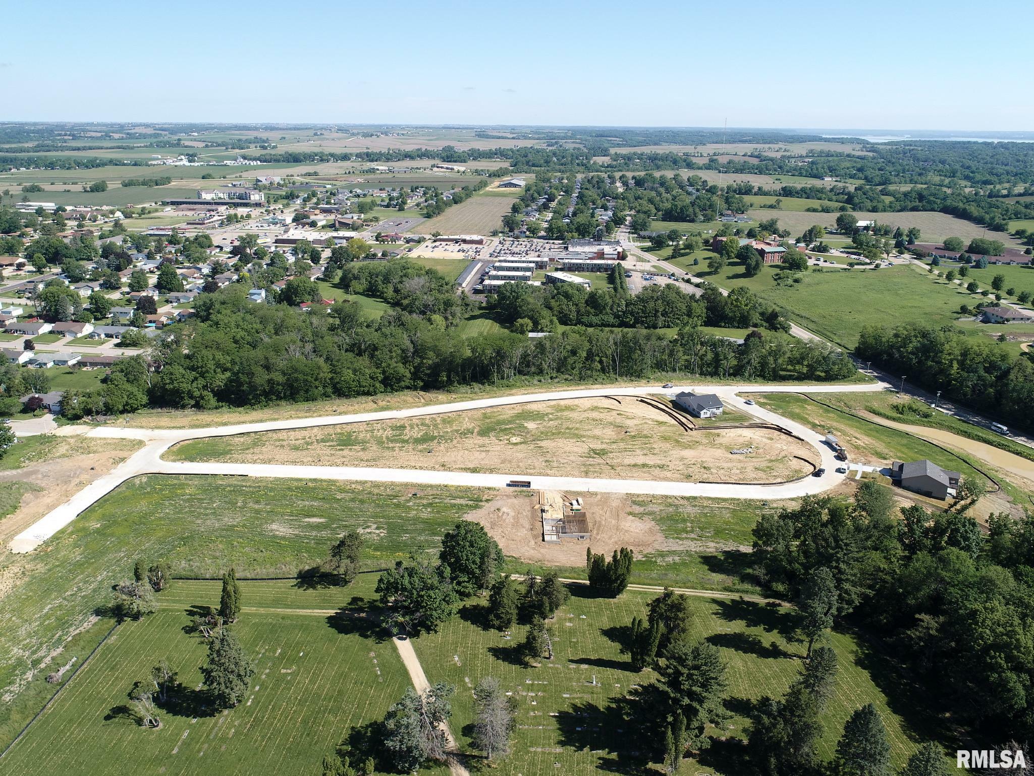 Property Photo:  915 Riverstone Road  IA 52732 