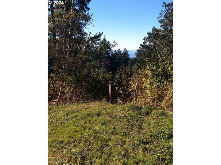 Property Photo:  Rhody Dr #600  OR 97415 