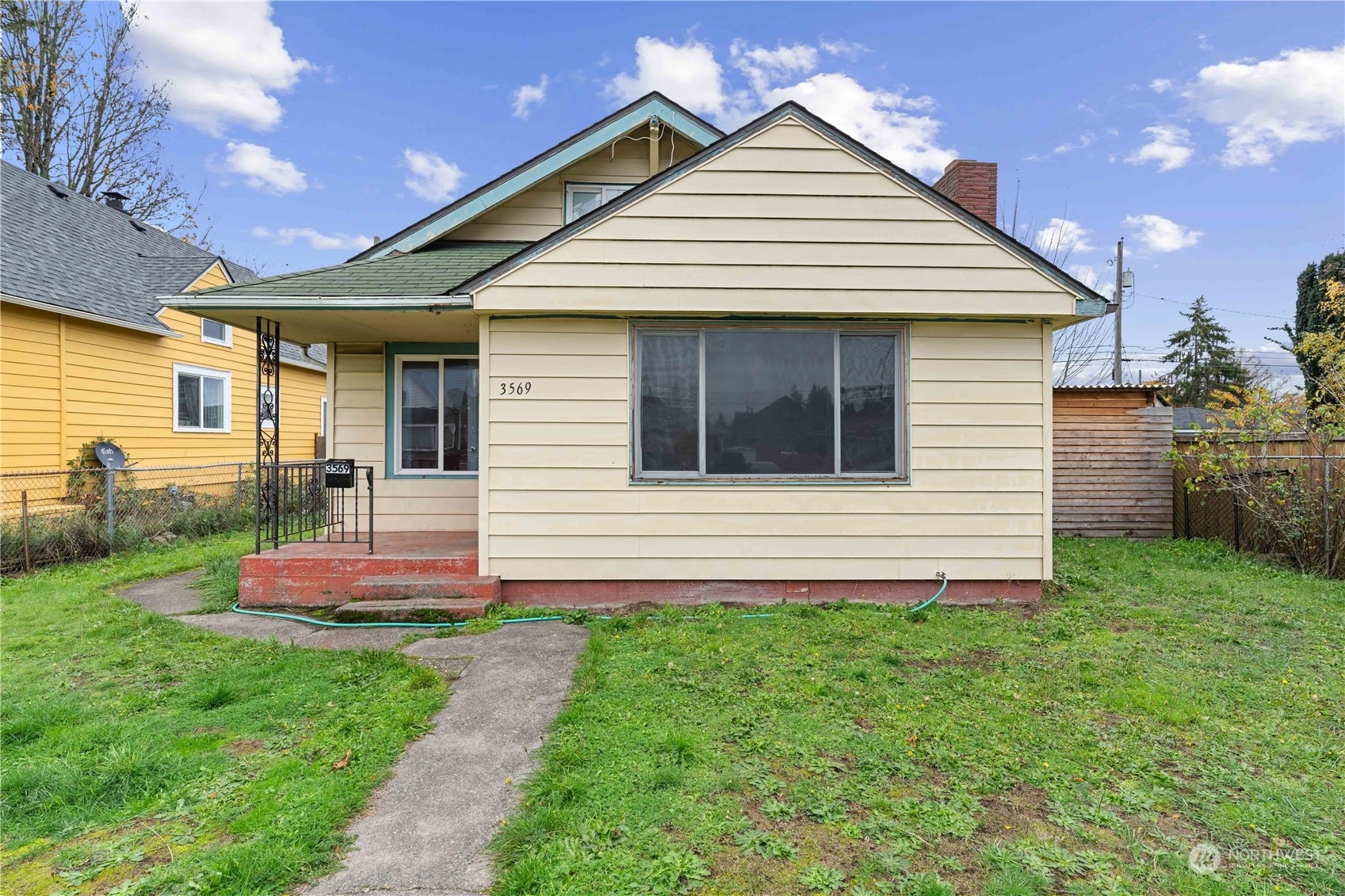 Property Photo:  3569 E I St  WA 98404 