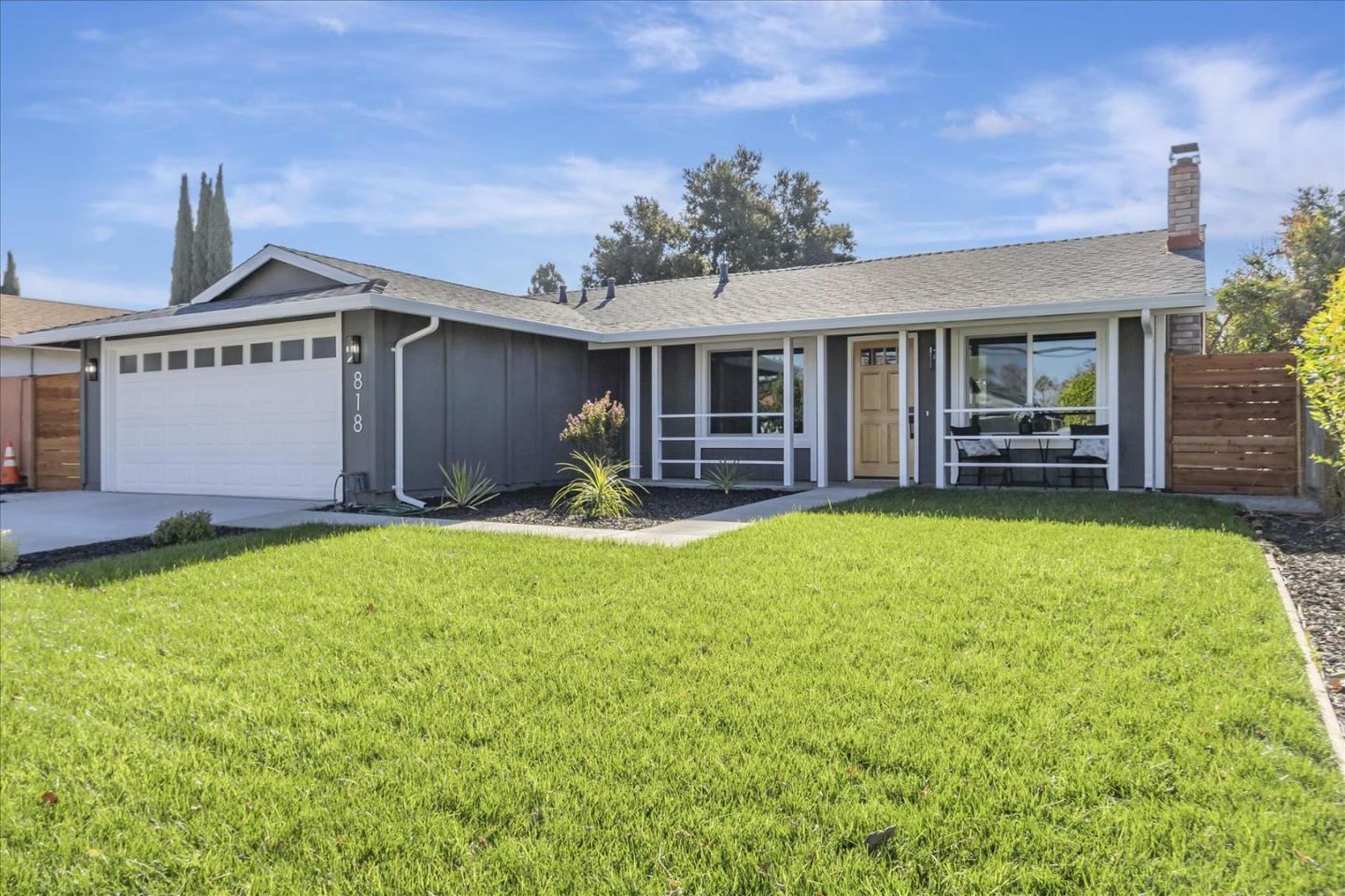 Property Photo:  818 Sylvandale Avenue  CA 95111 