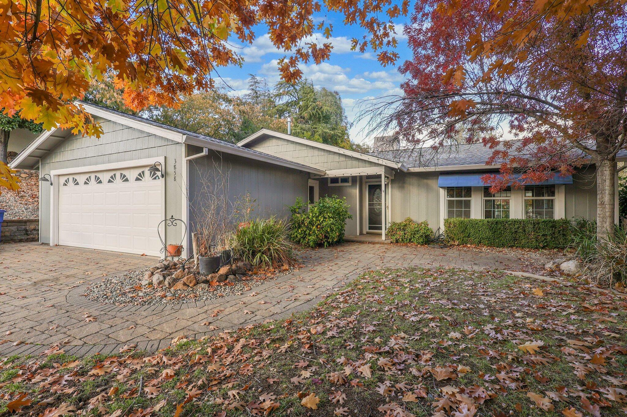 Property Photo:  3858 Woodlawn Street  CA 96001 