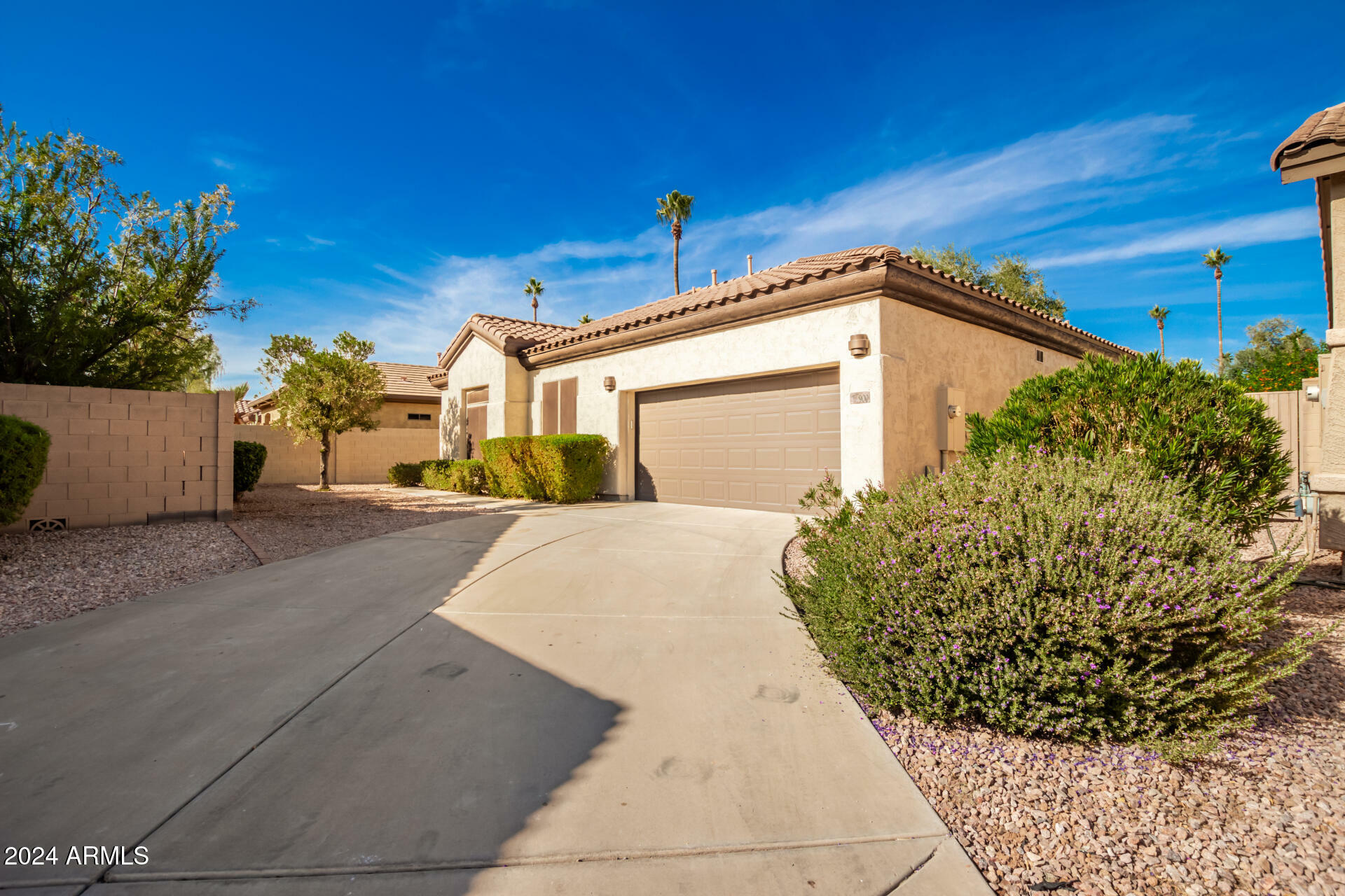 Property Photo:  900 E Sheffield Avenue  AZ 85225 