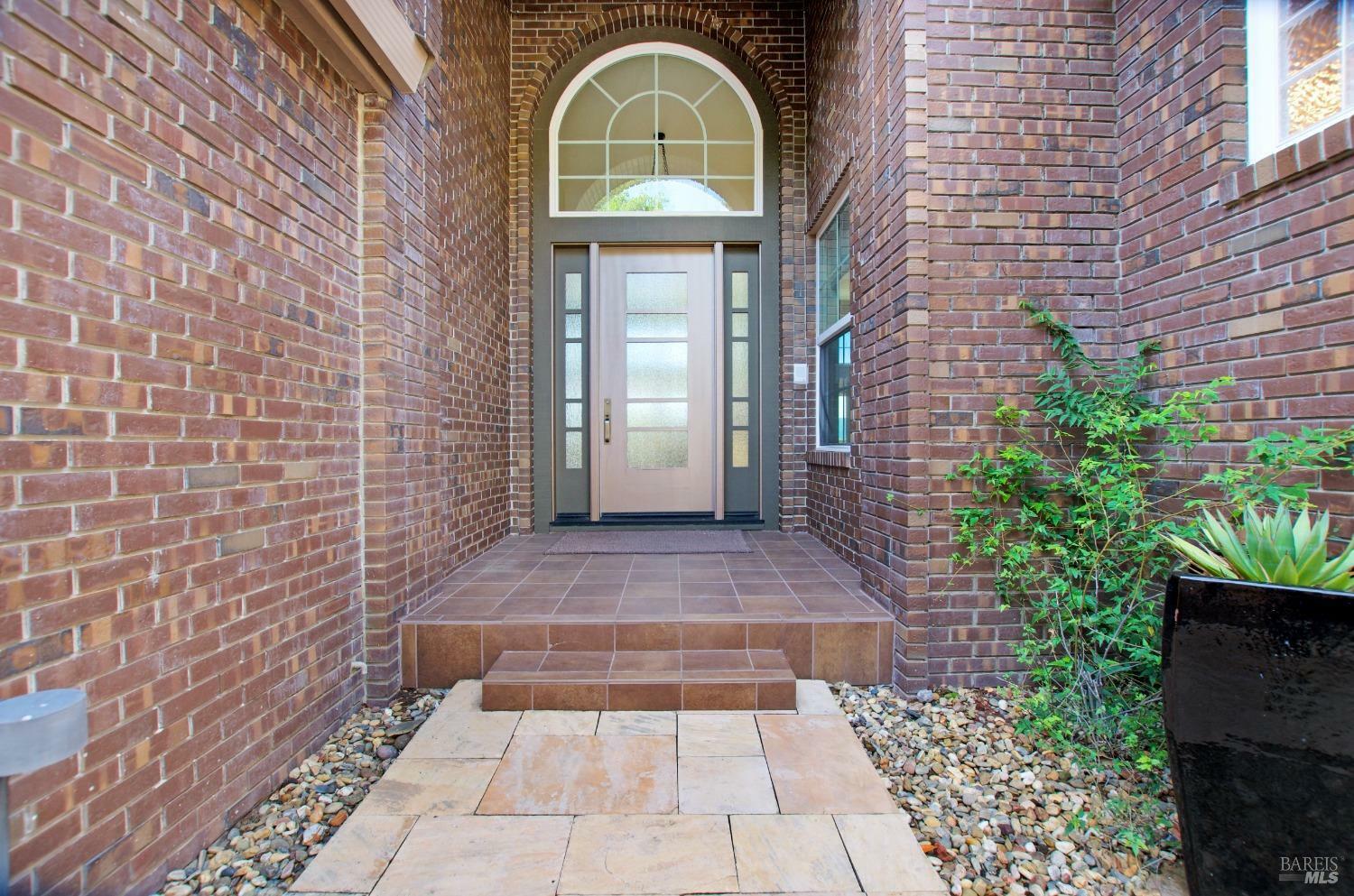 Property Photo: 1120 Castle Oaks Drive CA 94558