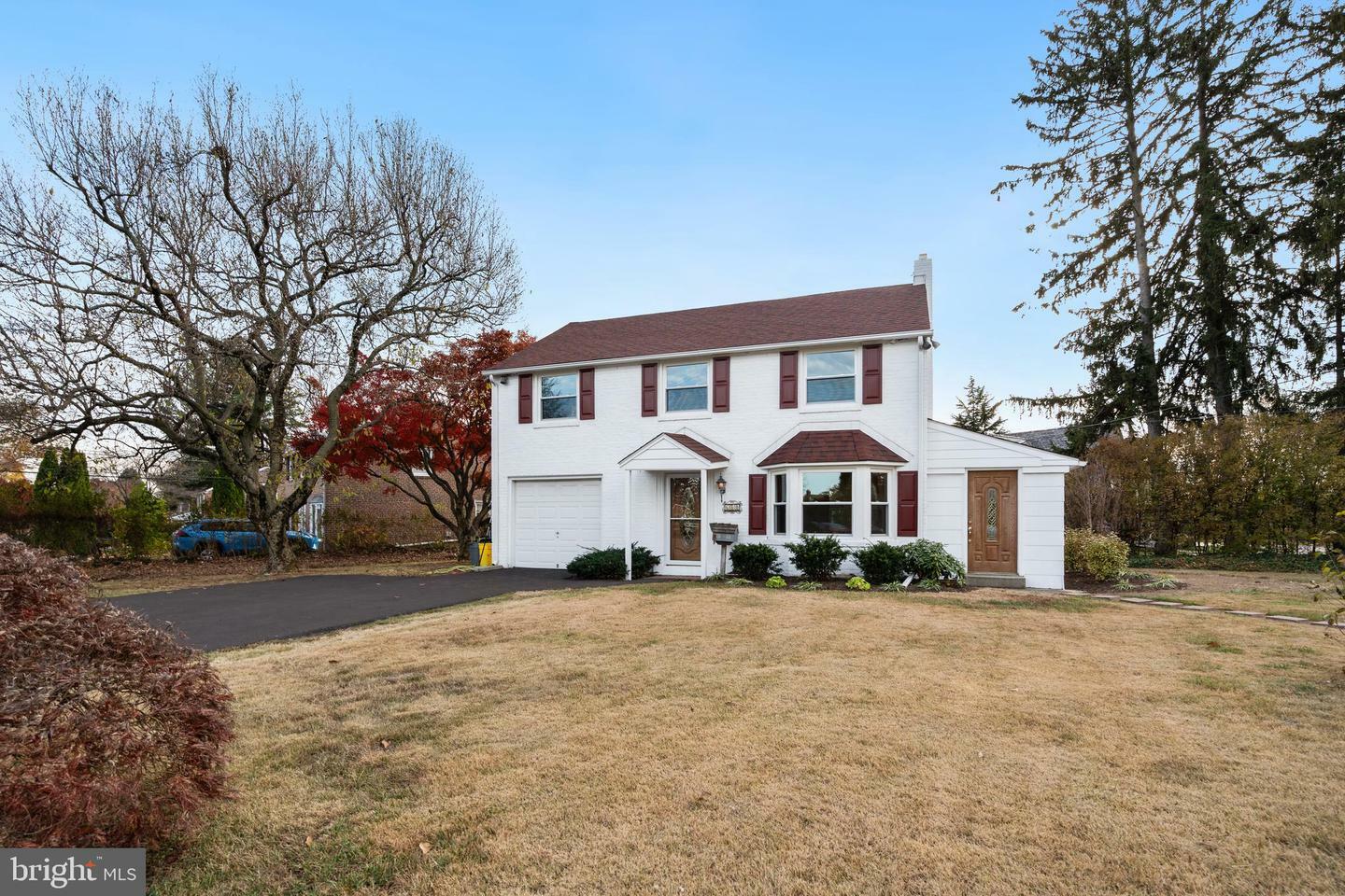 Property Photo:  680 Buttonwood Drive  PA 19064 