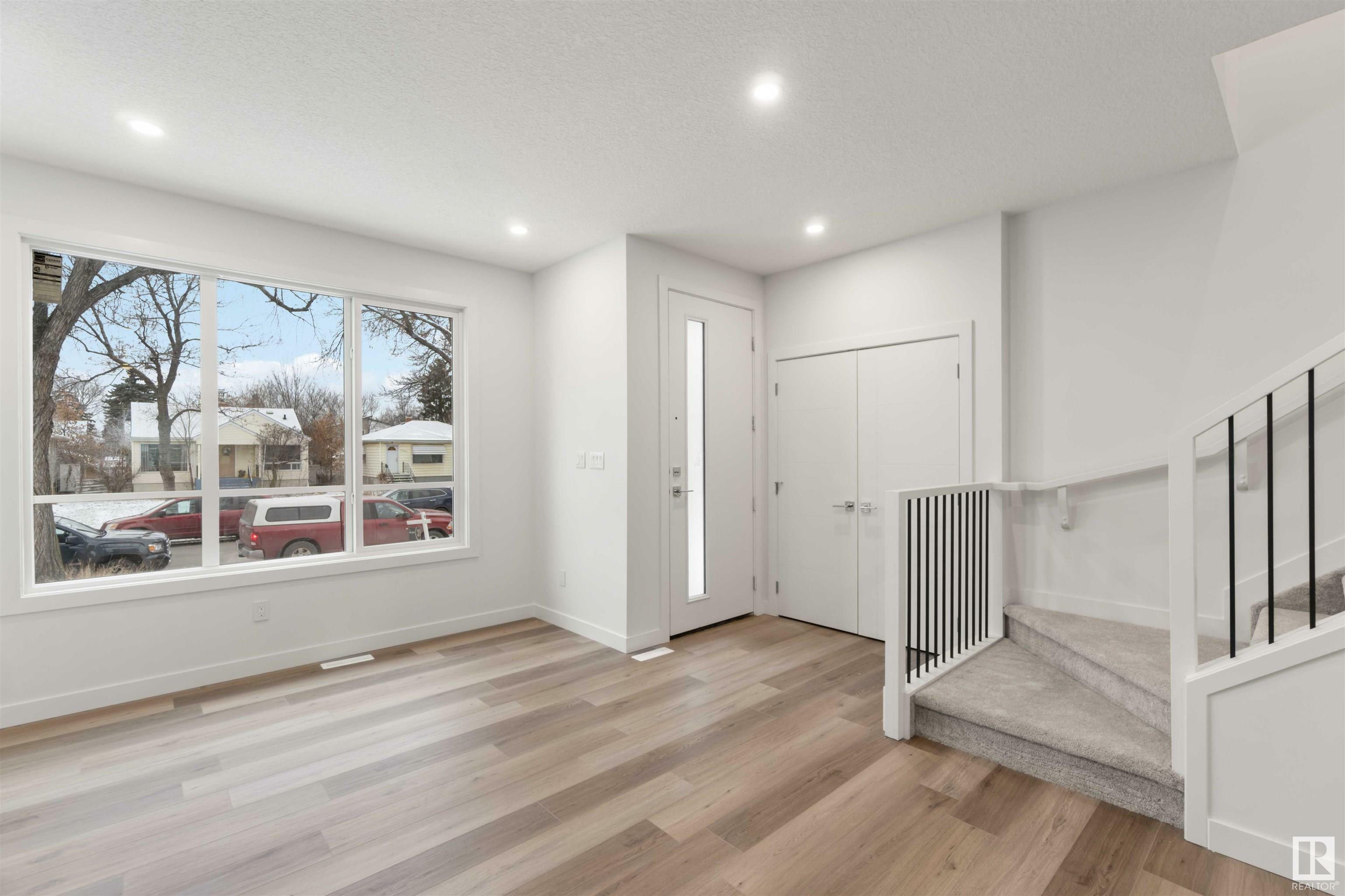 Property Photo:  11331 103 Street NW  AB T5G 2H8 