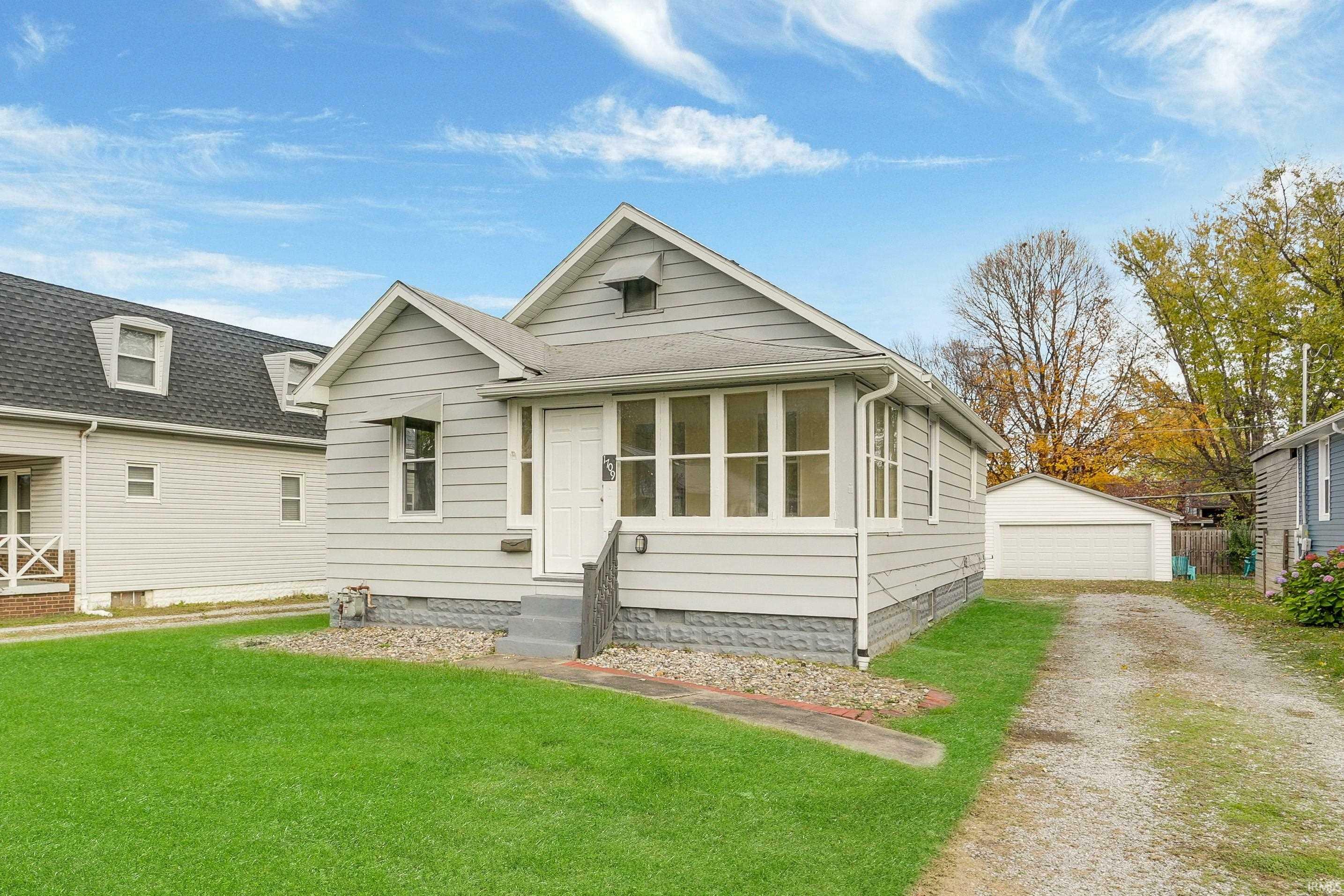 Property Photo:  1709 Hercules Avenue  IN 47711 