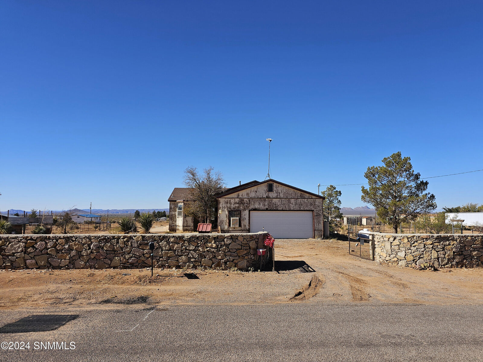 Property Photo: 7289 Macarthur Road NM 88012