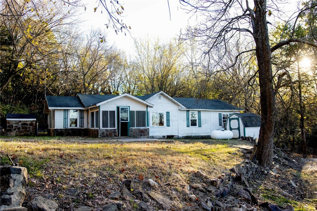 Property Photo:  11561 Old Apple Hill Road  AR 72753 