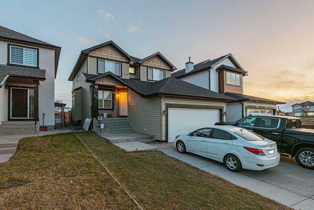 357 Marthas Manor NE  Calgary AB T3J 4Y7 photo