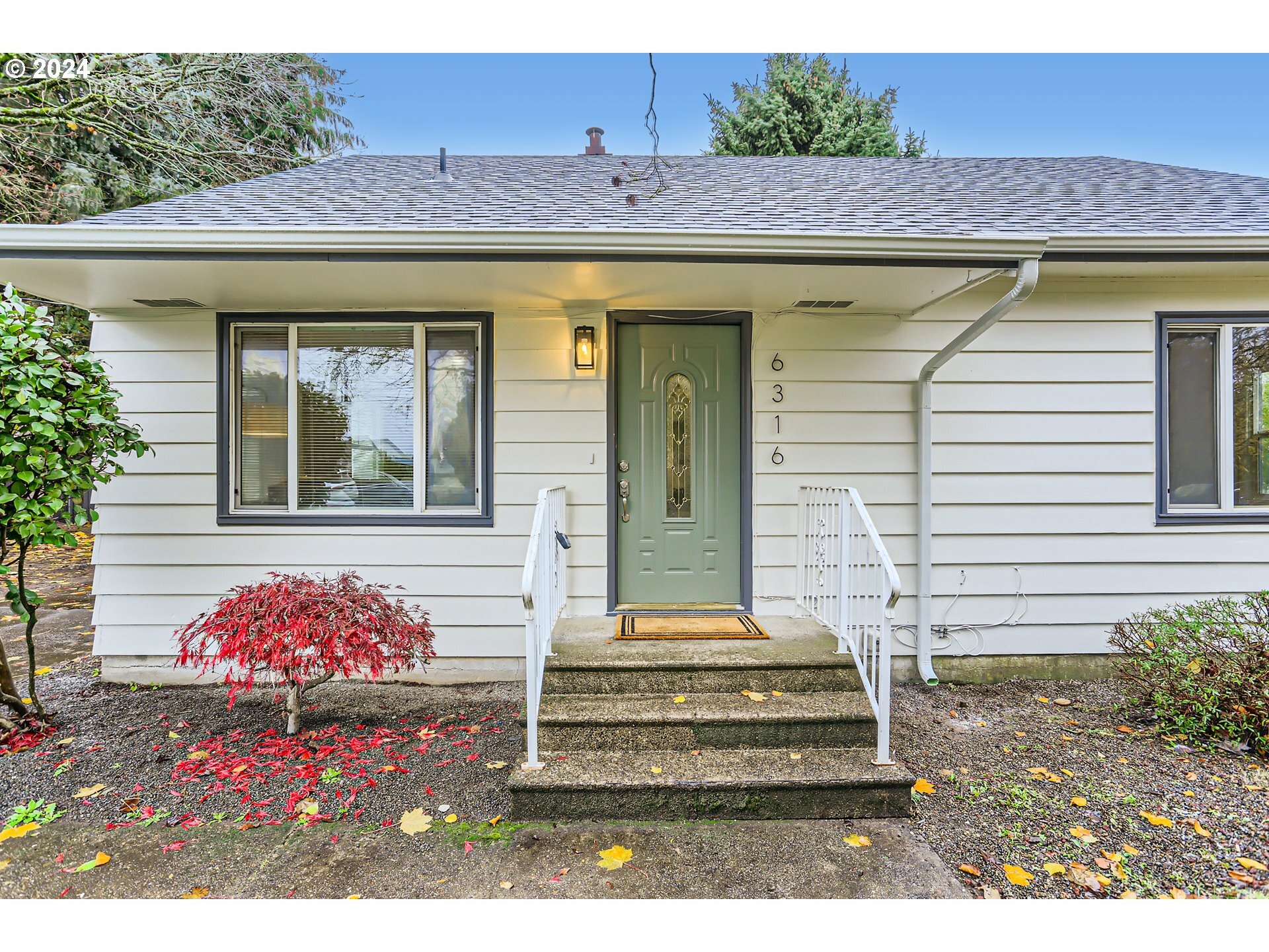 Property Photo:  6316 NE 38th St  WA 98661 