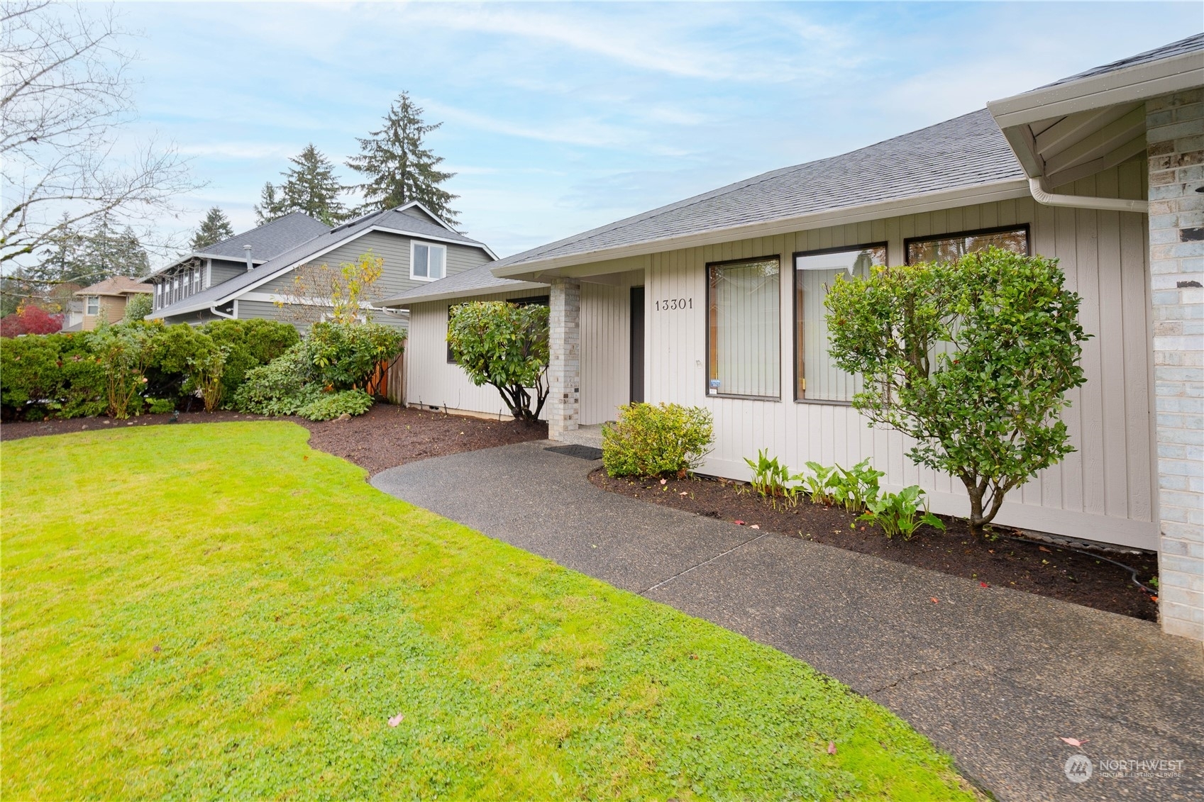 Property Photo:  13301 SE Angus Street  WA 98683 