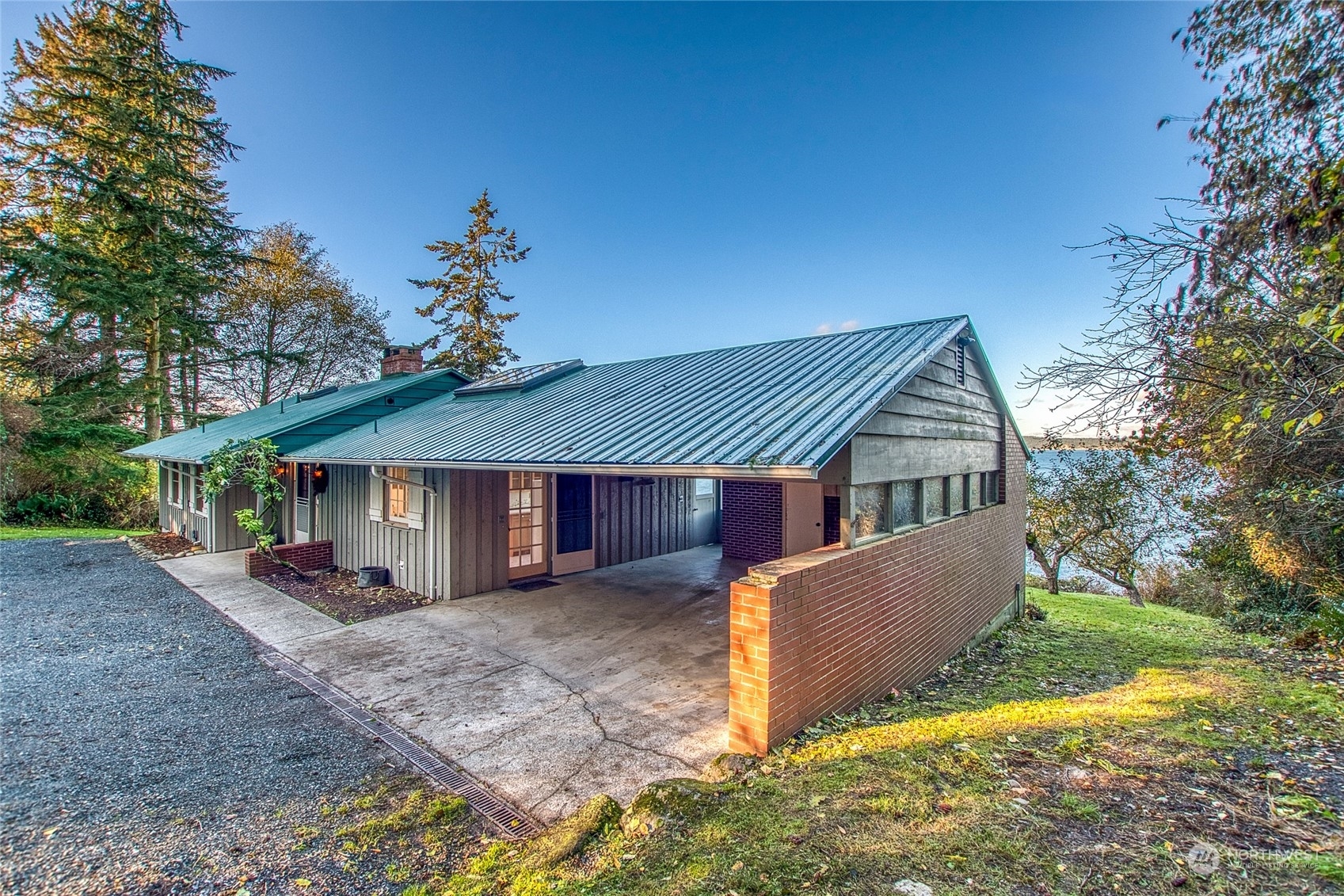 Property Photo: 327 Sunset Avenue WA 98245