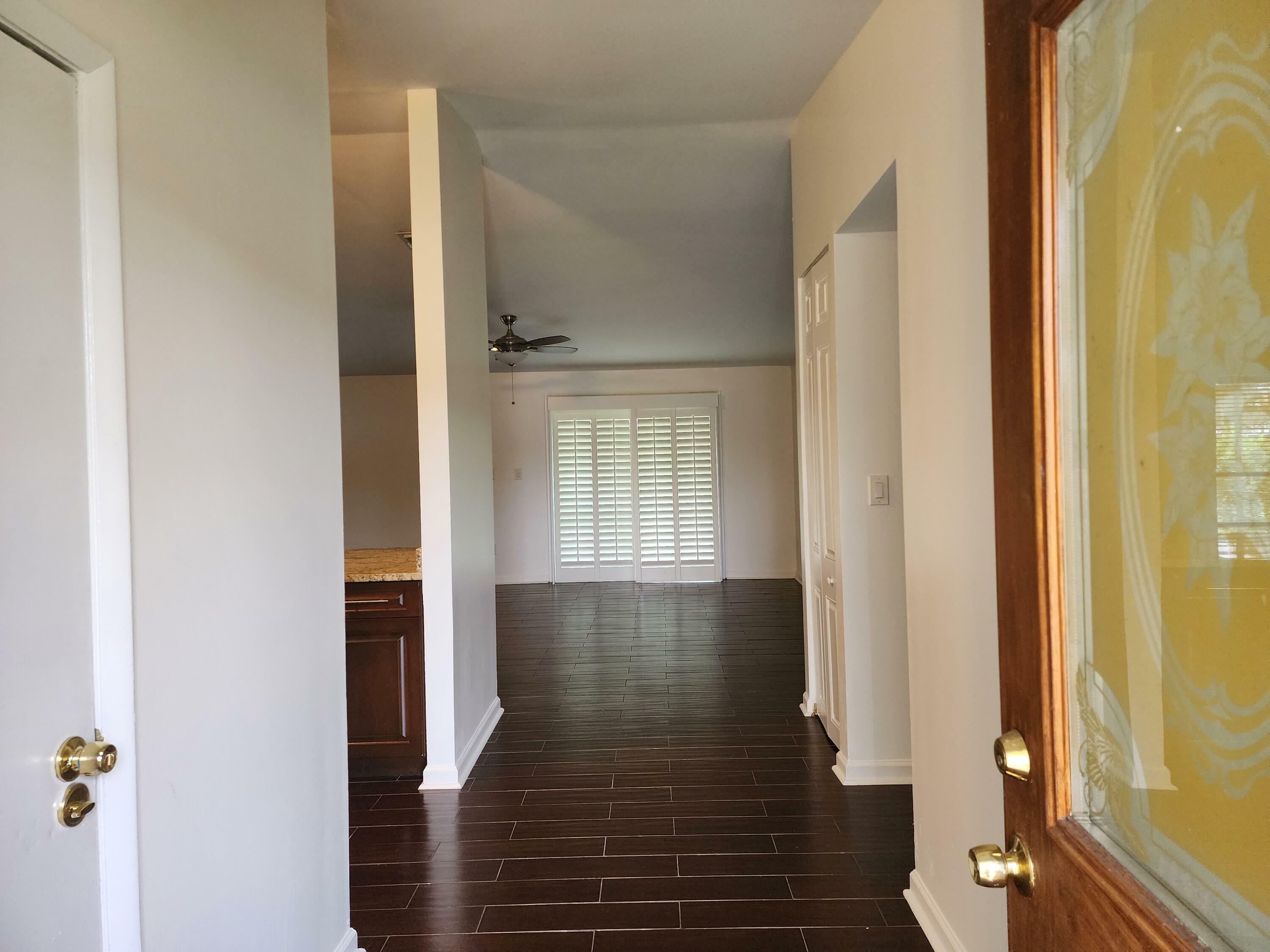 Property Photo:  2535 Canterbury Drive N  FL 33407 