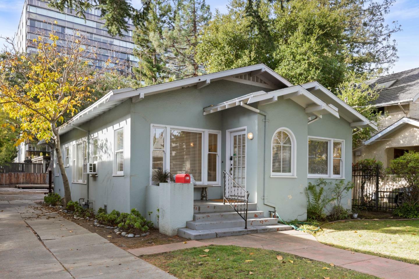 Property Photo:  132 Emerson Street  CA 94301 