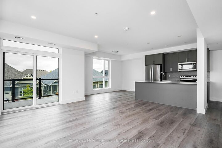 Property Photo:  4 Kimberly Lane 207  ON L9Y 5B4 