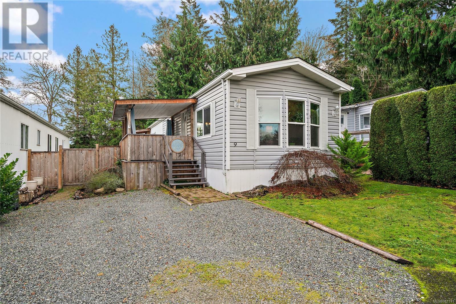 Property Photo:  2741 Stautw Road 9  BC V8M 2E9 