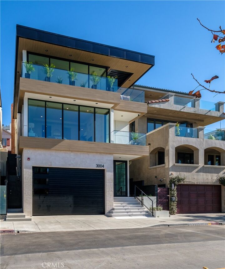 Property Photo: 3004 Manhattan Avenue CA 90266