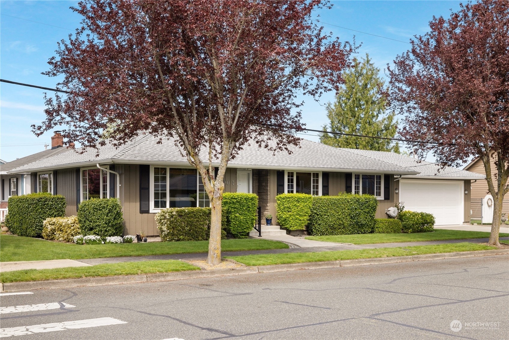 Property Photo: 904 Bonney Avenue WA 98390