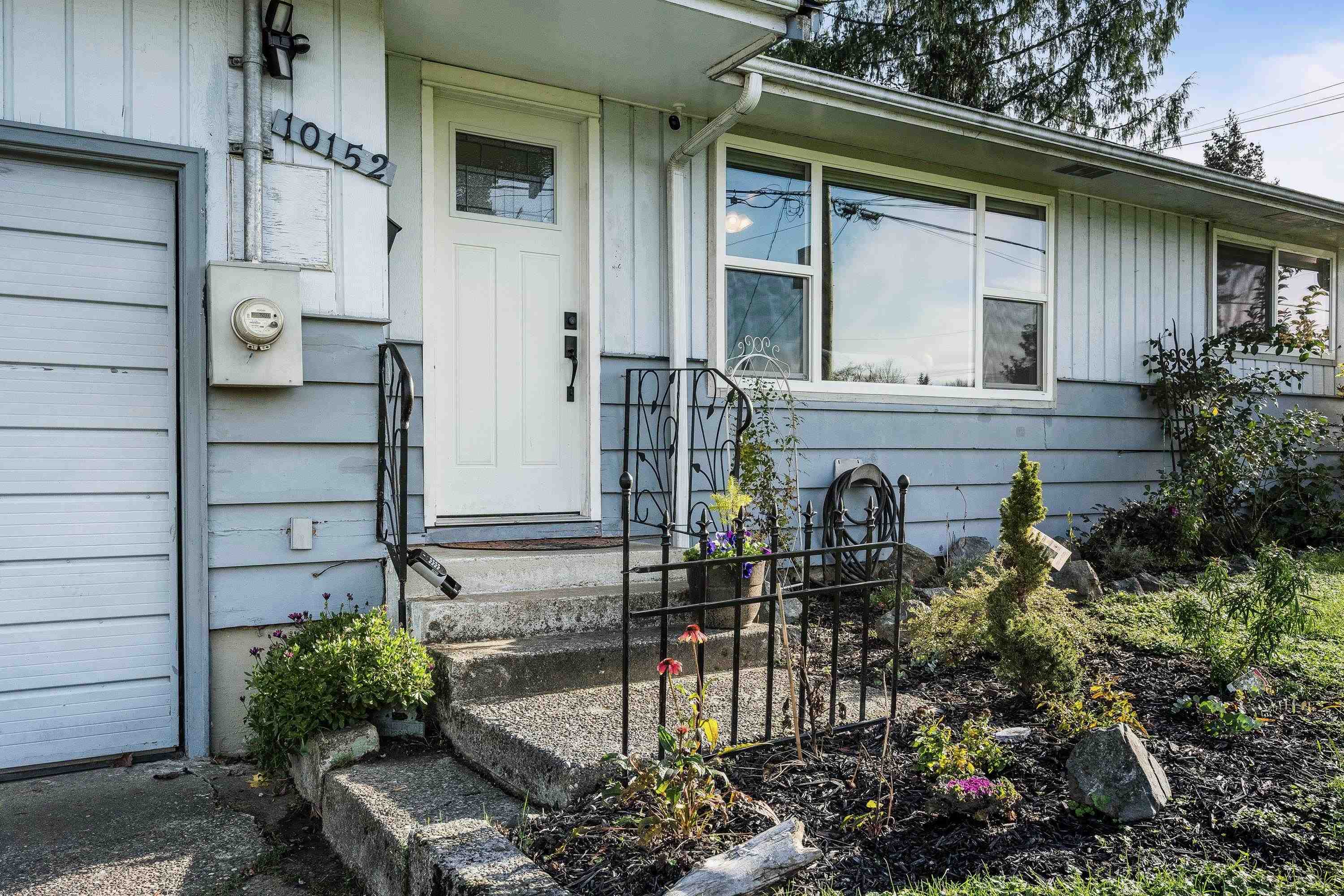 Photo de la propriété:  10152 Fairview Drive  BC V2P 5J4 