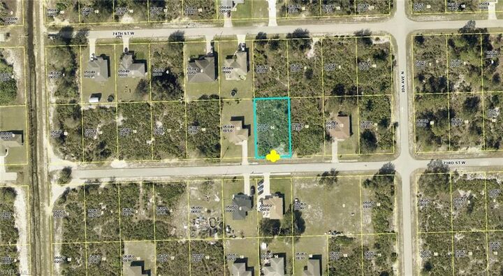 2806 73rd St W  Lehigh Acres FL 33971 photo