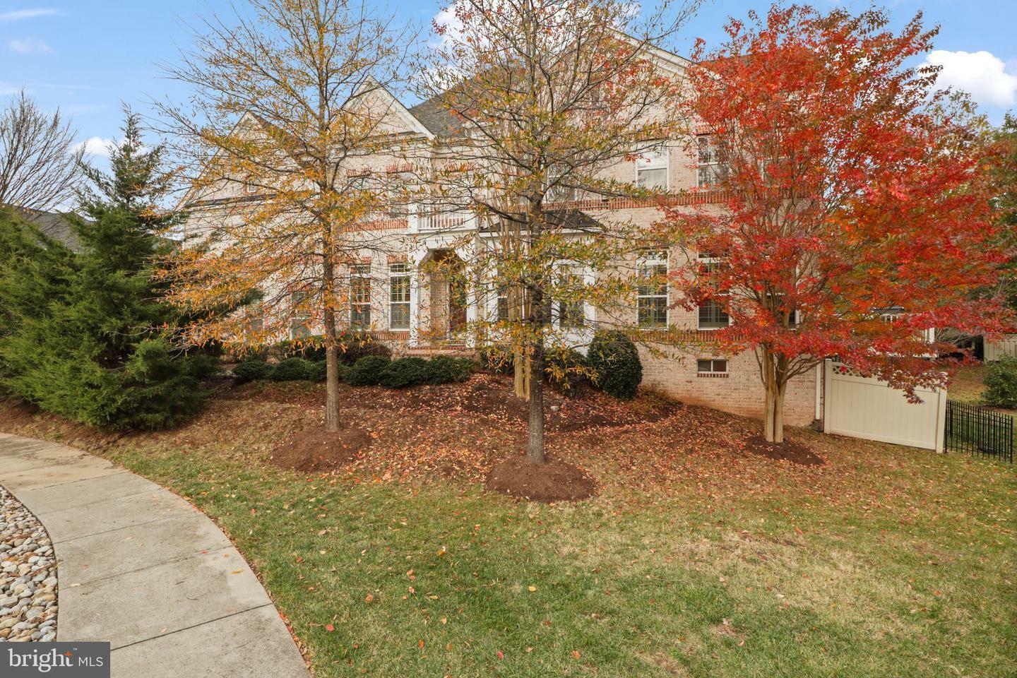 Property Photo:  3895 Billberry Drive  VA 22033 