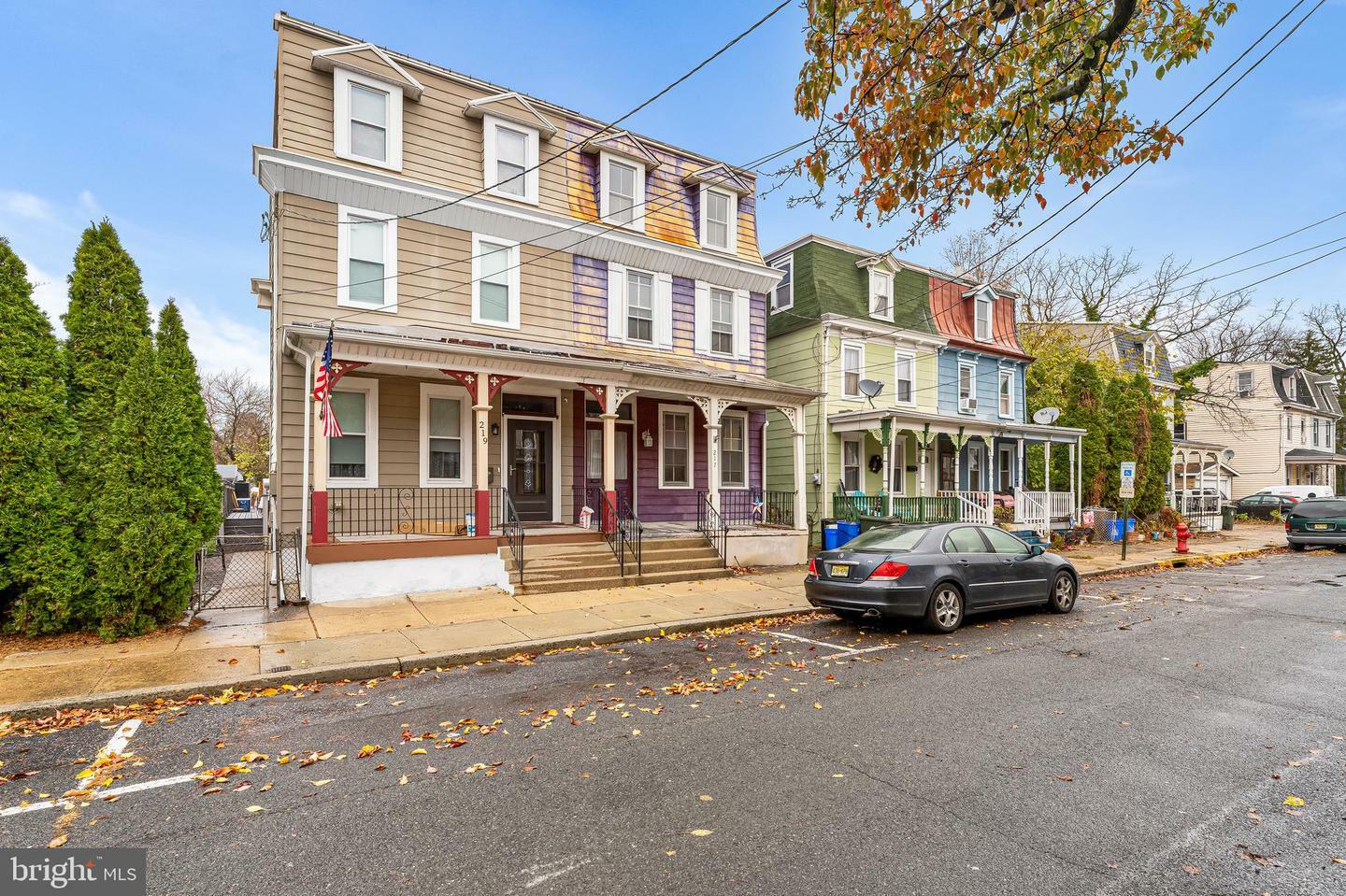 Property Photo:  217 W Union Street  NJ 08016 