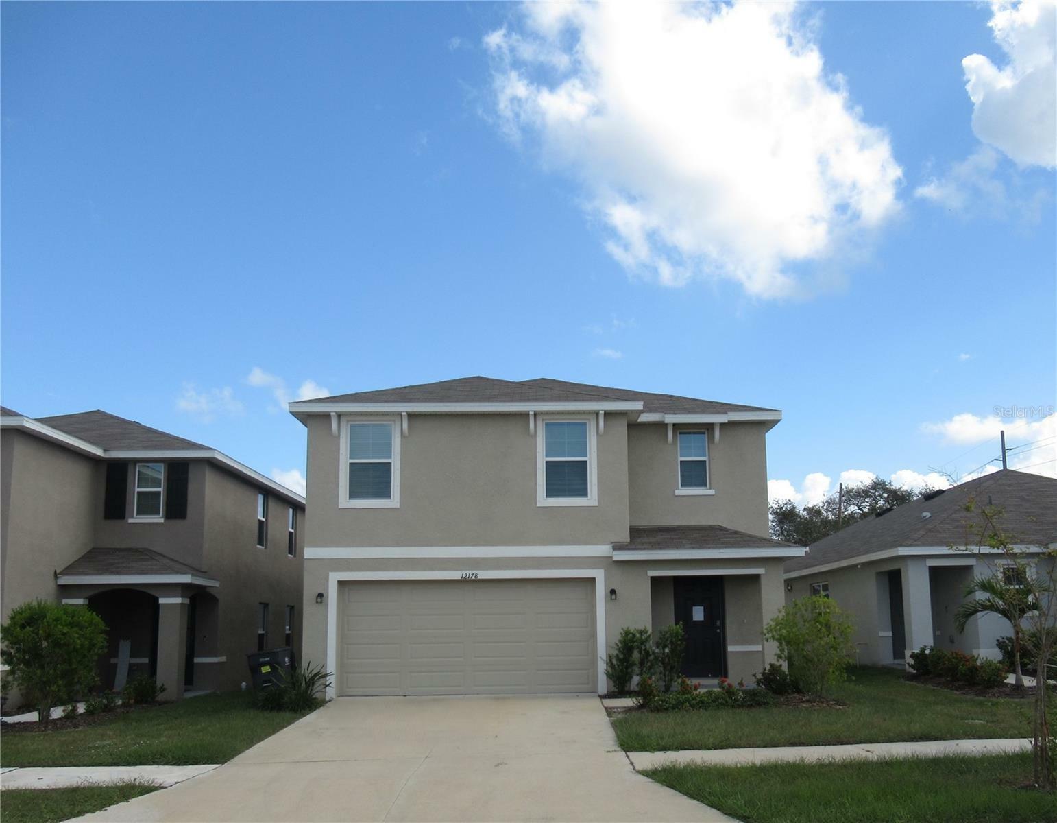 Property Photo: 12178 Lily Magnolia Lane FL 33569