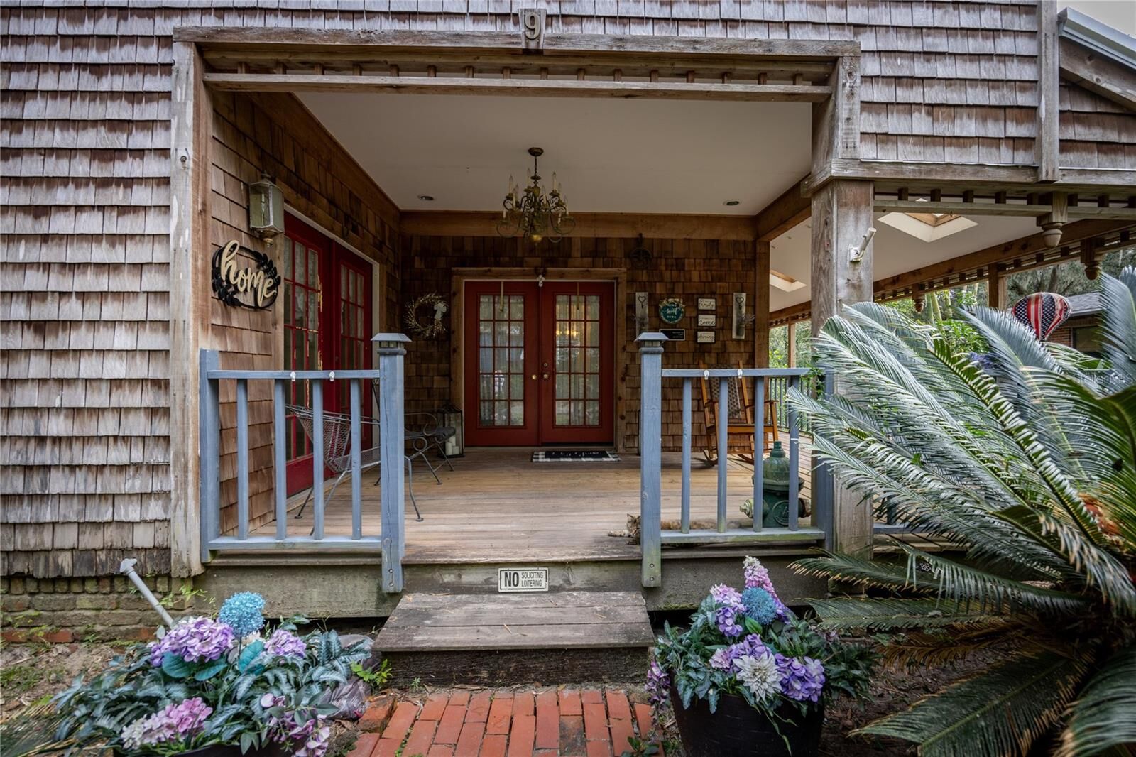 Property Photo: 9 NW 24th Street FL 32607