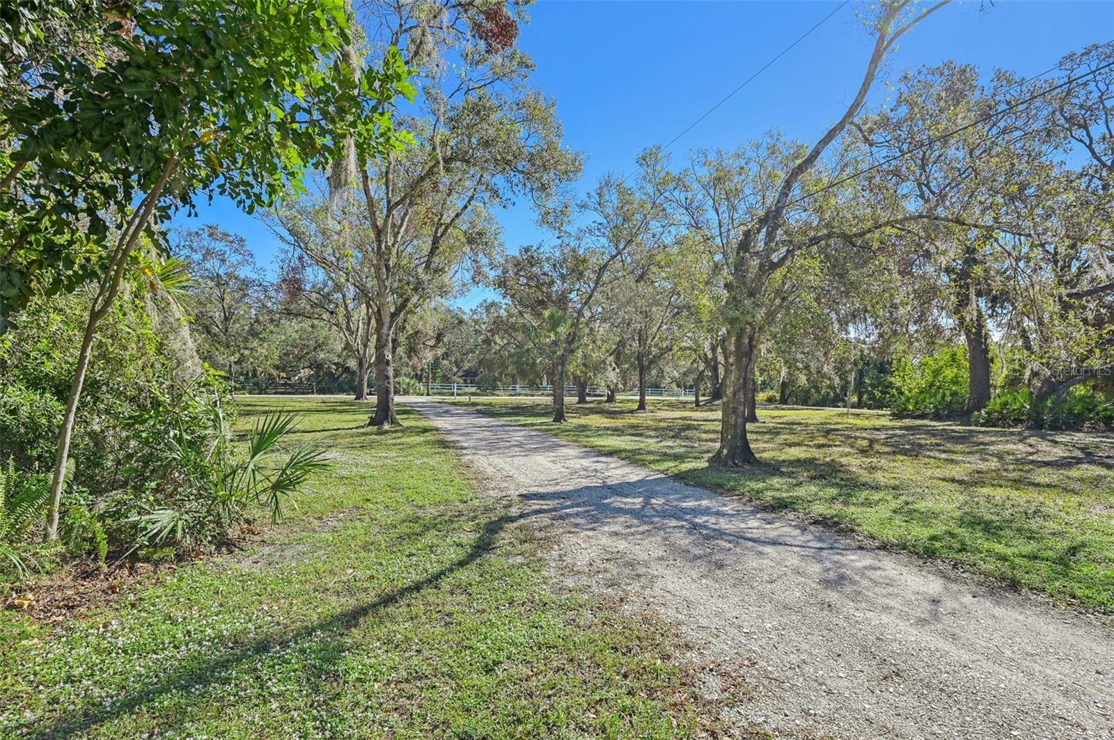 Property Photo:  3914 62nd Street E  FL 34208 