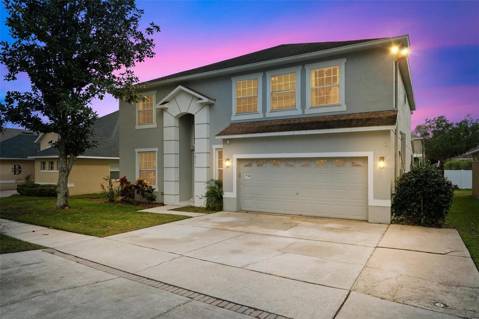 Property Photo: 611 June Lake Lane FL 33510