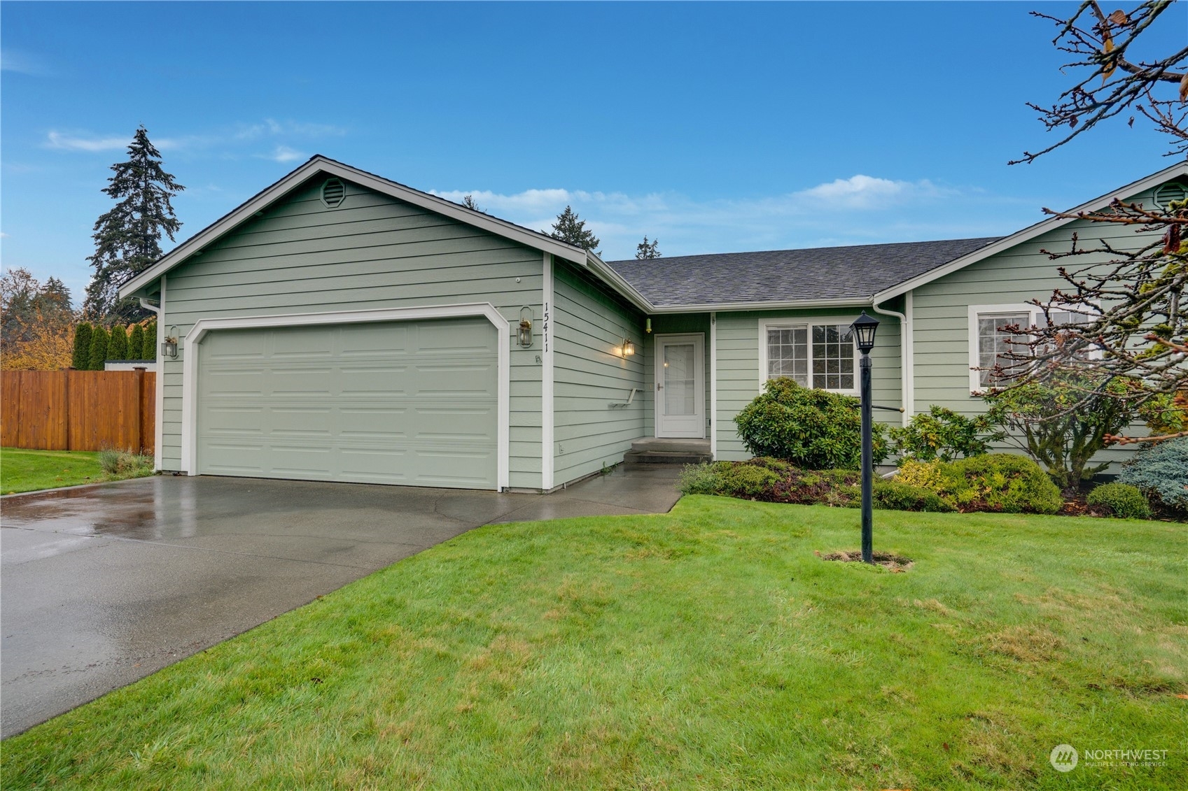 15411  8th Avenue Ct E  Tacoma WA 98445 photo