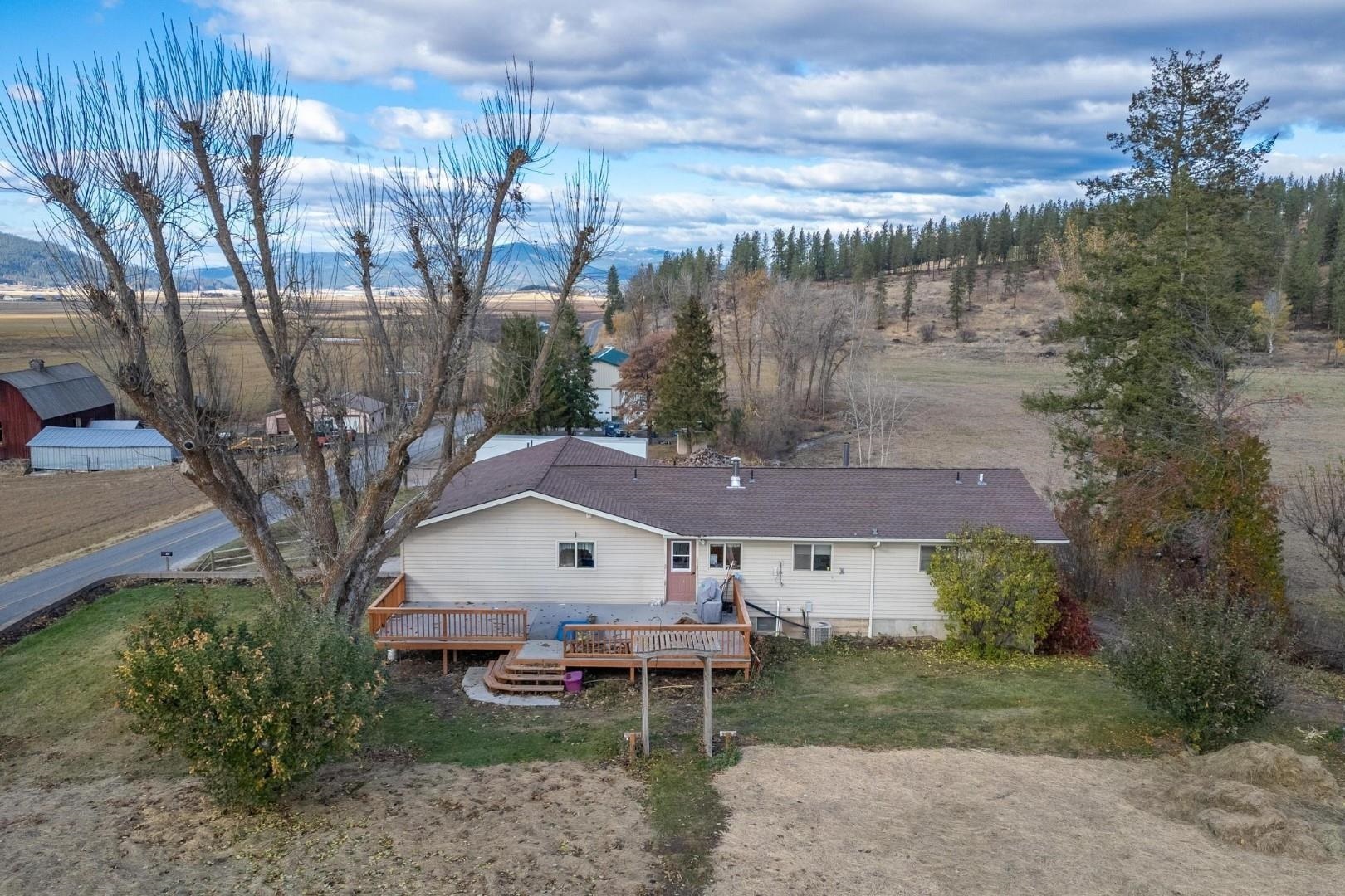 Property Photo:  2829 Cottonwood Creek Rd  WA 99109 