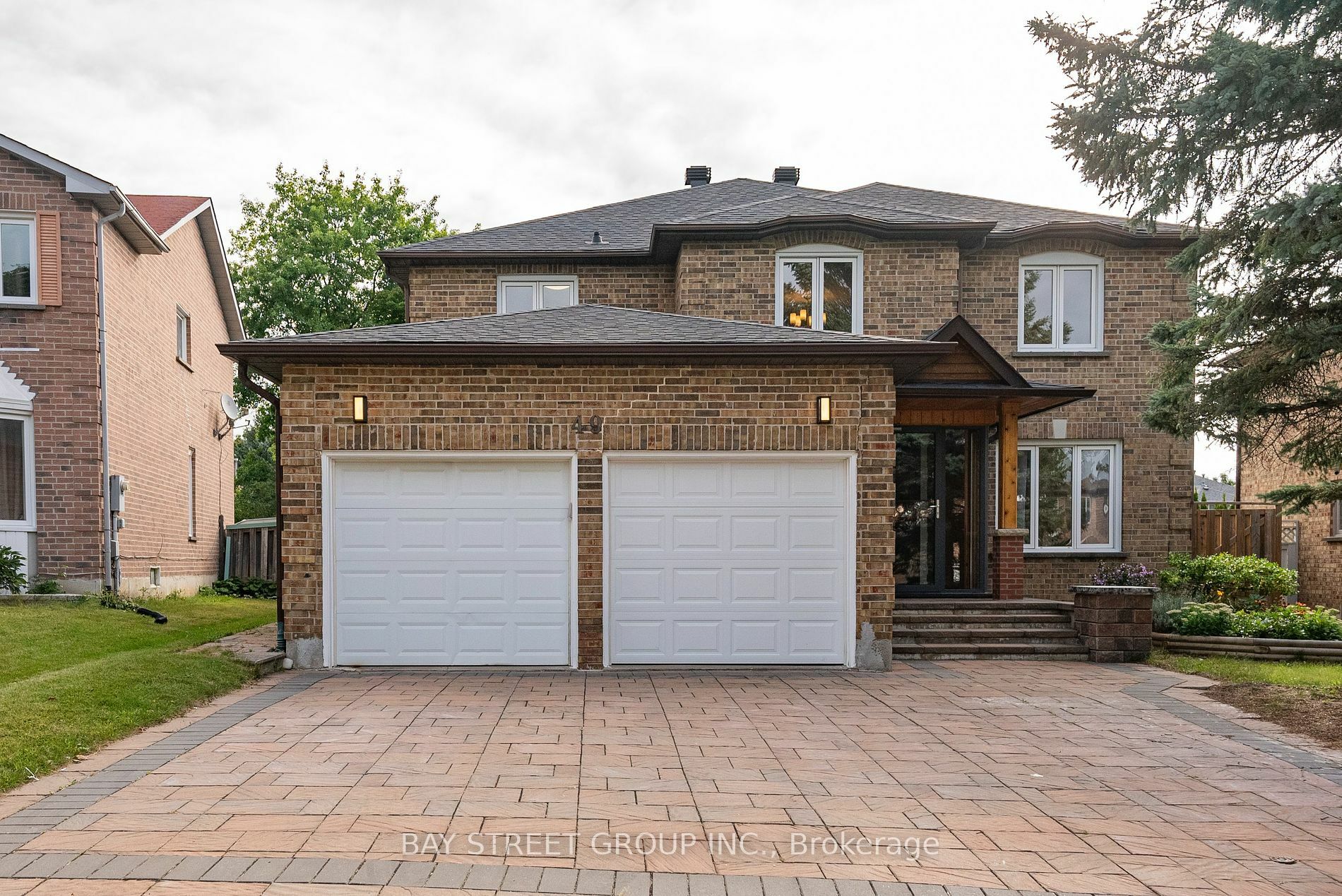 Property Photo:  49 Topham Cres  ON L4C 9H2 