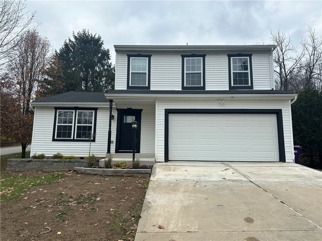 Property Photo: 100 Ridgewood Ct PA 15068