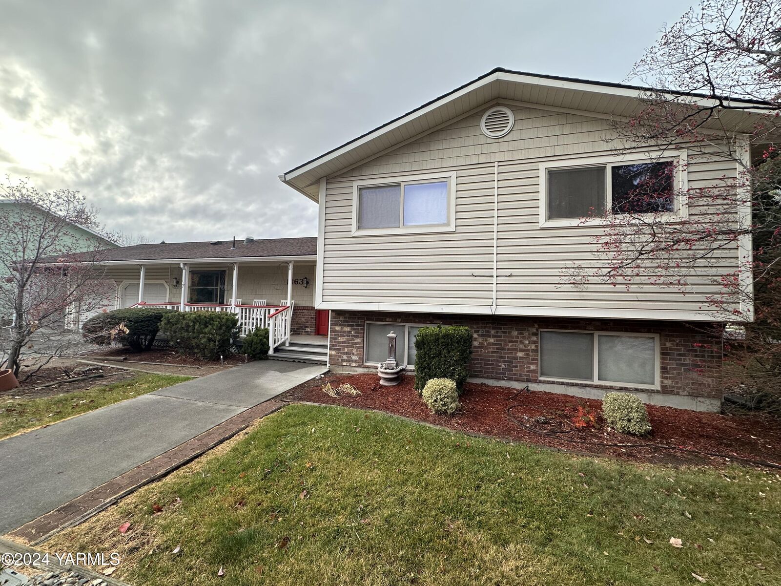 Property Photo: 1863 Alder Ave WA 99354