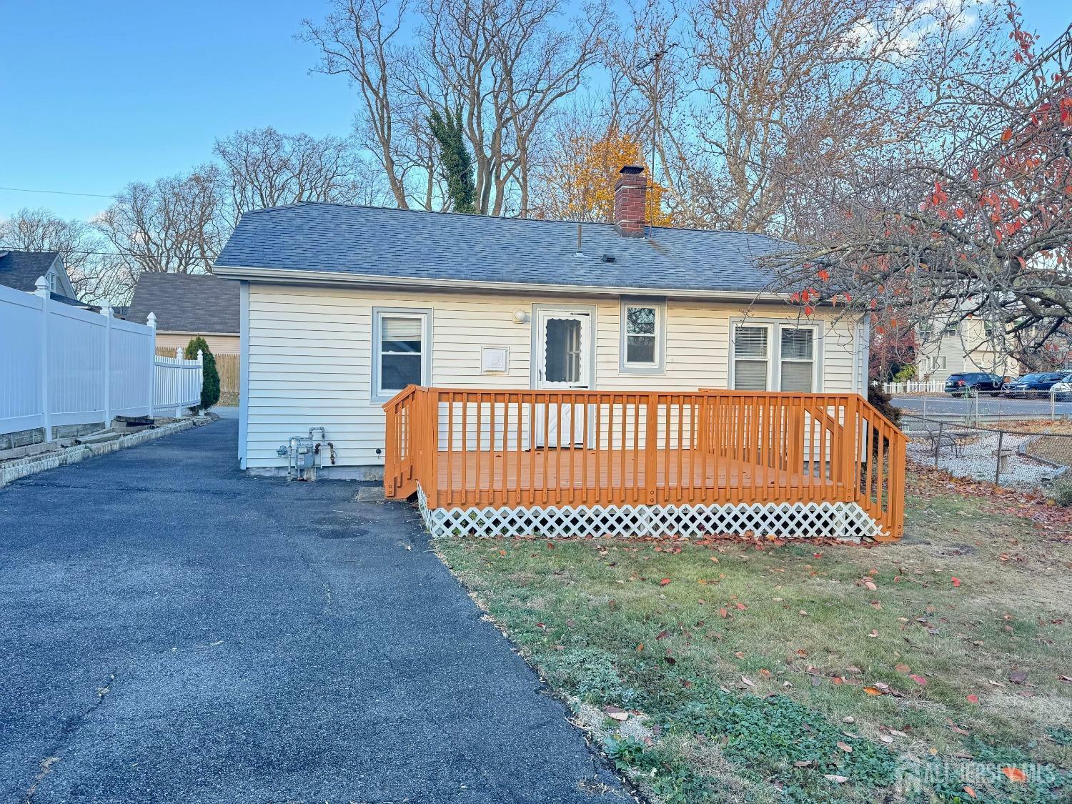 Property Photo:  90 Valley Avenue  NJ 08879 