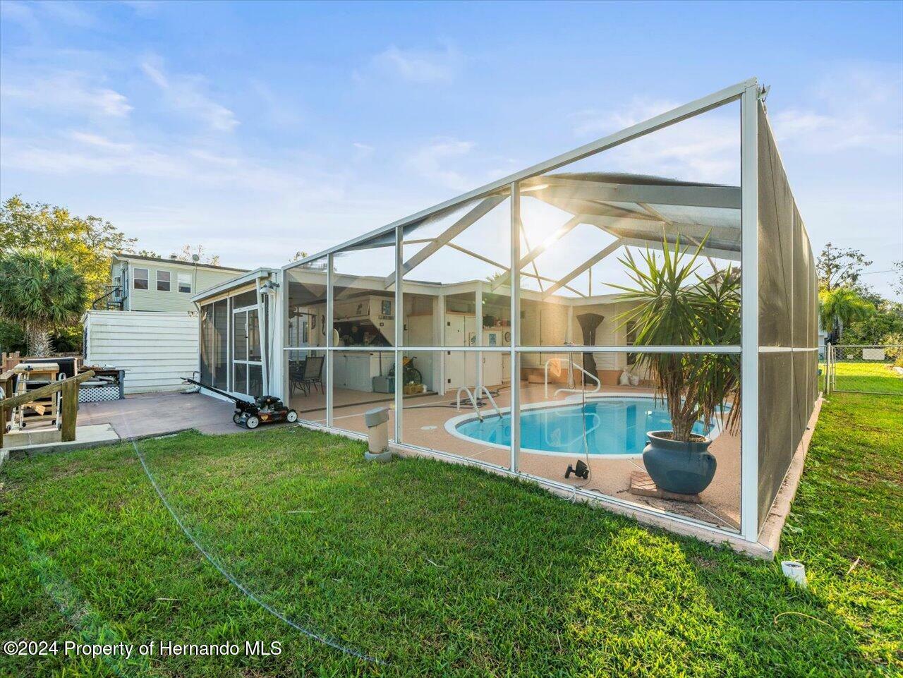 Property Photo: 7260 Aberdeen Court FL 34607