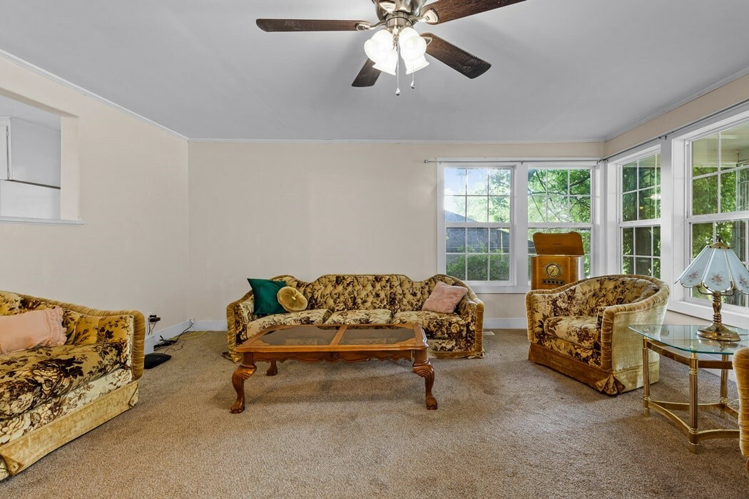 Property Photo:  1219 W Stephenson  AR 72601 