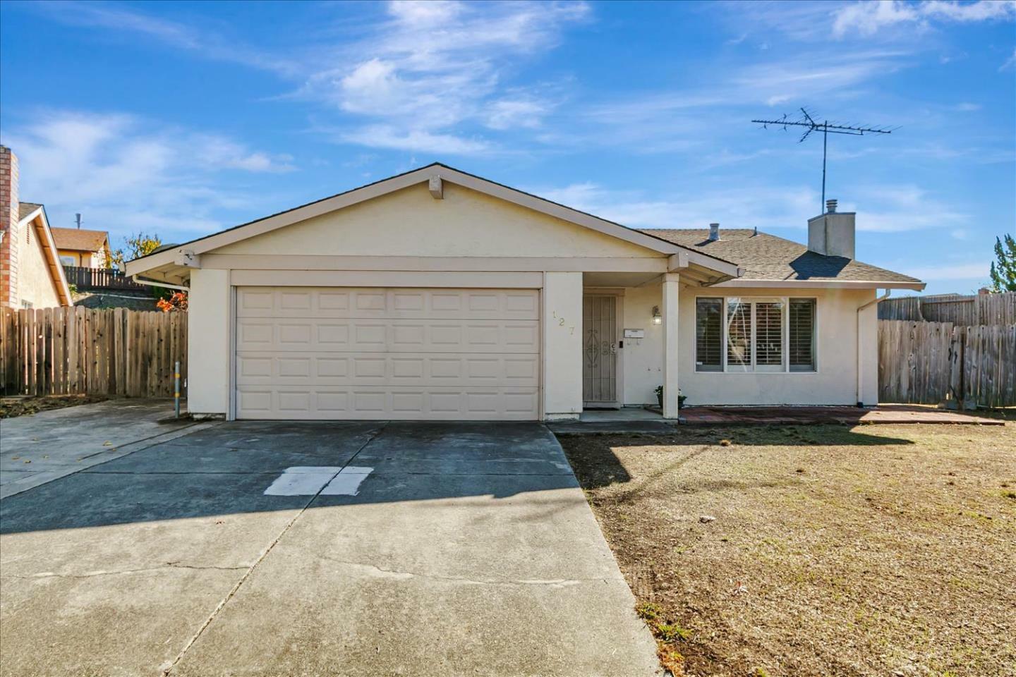 Property Photo:  127 Rutgers Court  CA 94589 