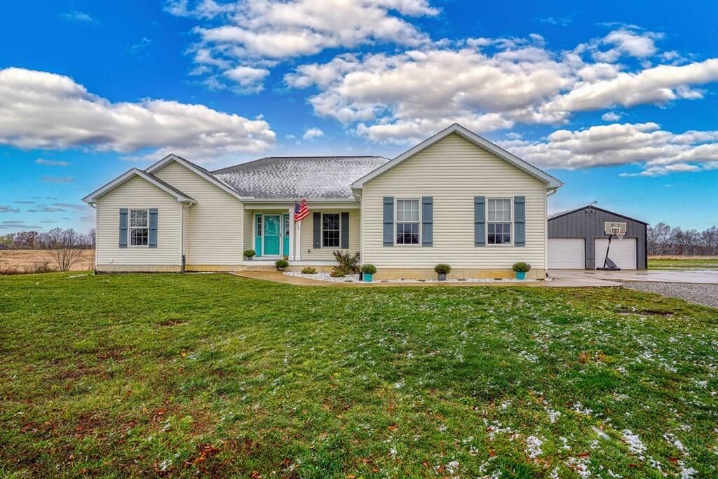 Property Photo: 913 Trego Road OH 45690