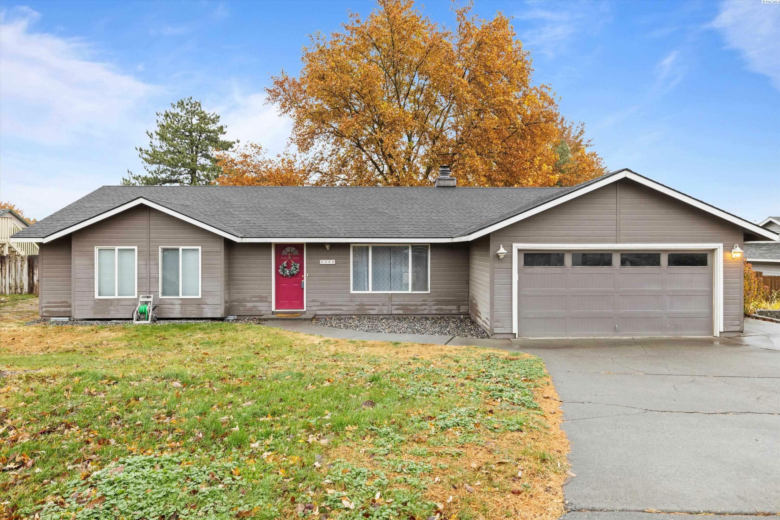 Property Photo:  2308 W 37th Ave.  WA 99337 