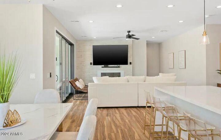 Property Photo:  8239 S 15th Street  AZ 85042 