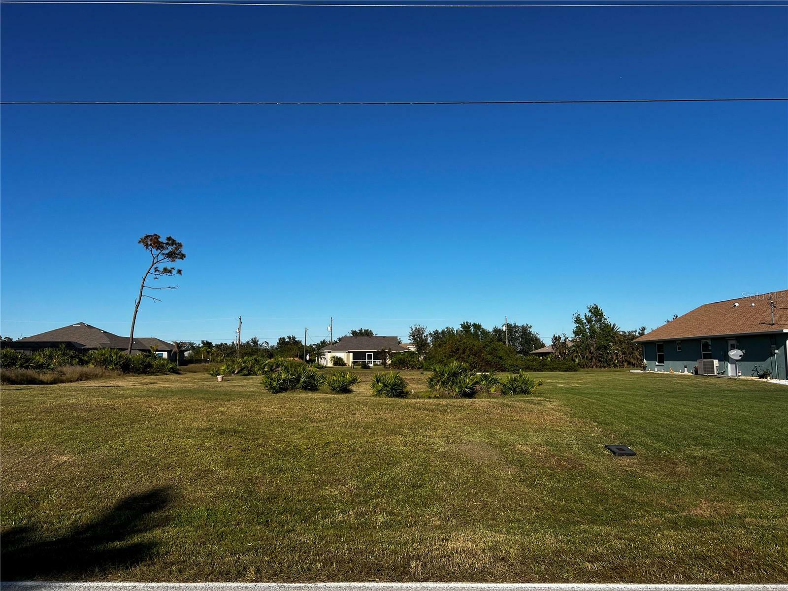 Property Photo:  671 Boundary Boulevard  FL 33947 