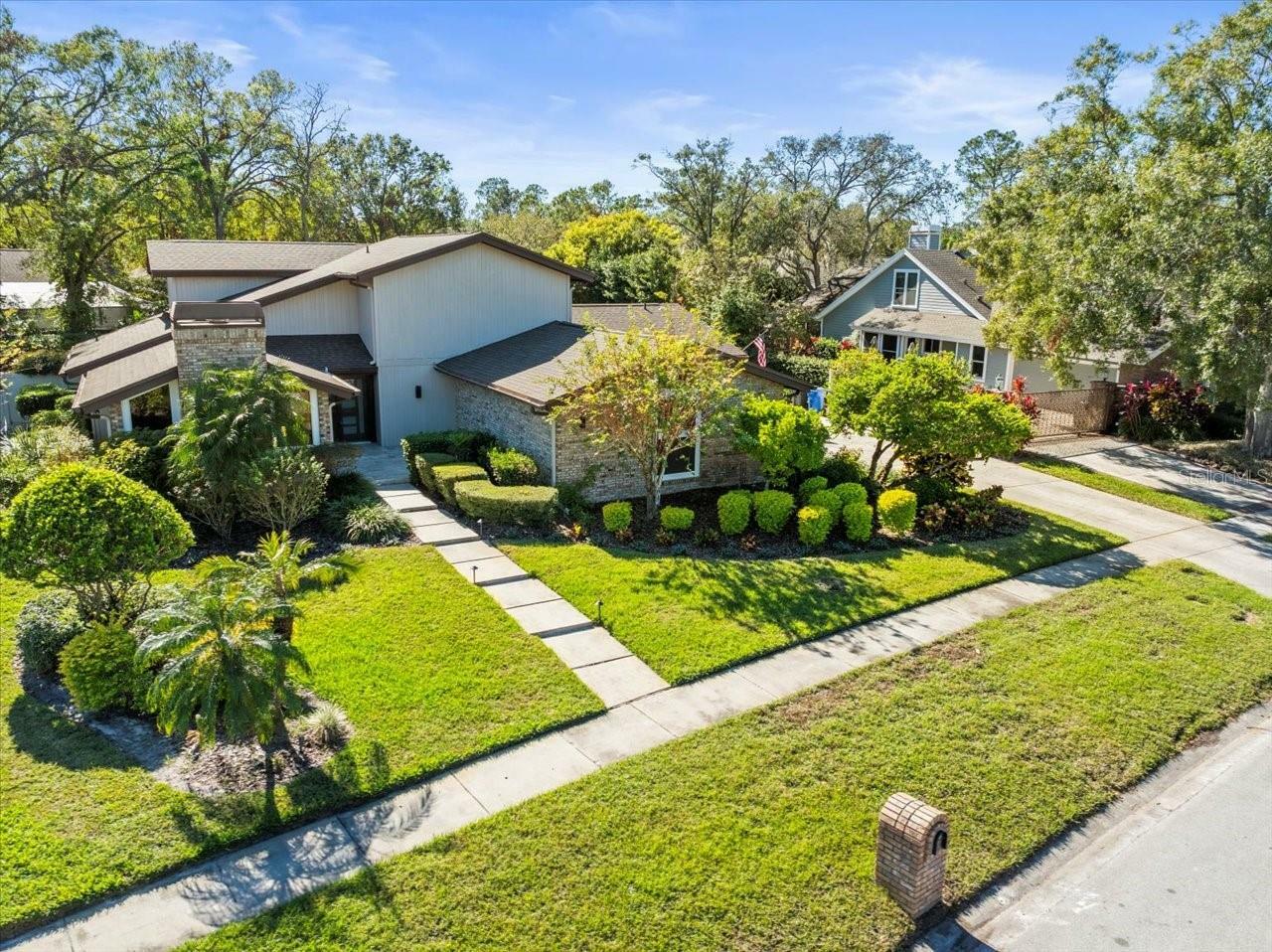 Property Photo:  4316 Carrollwood Village Drive  FL 33618 